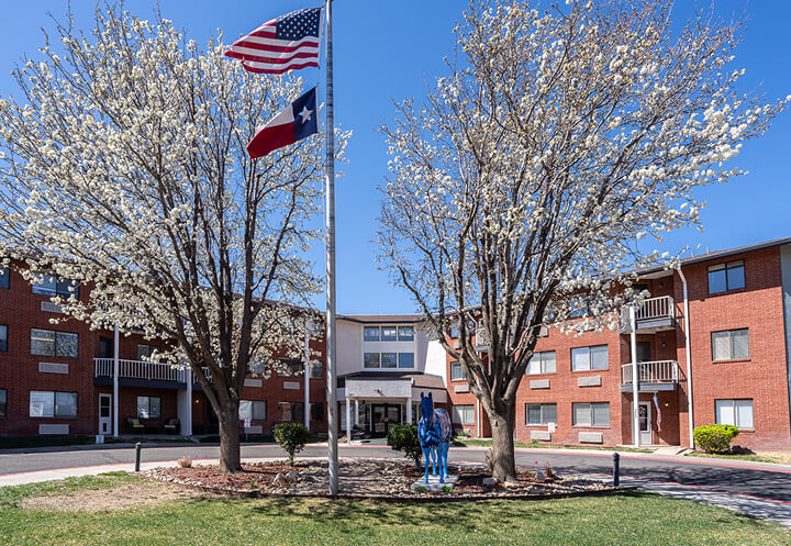 Outdoor Entrance of Senior Independent Living Facility in Amarillo